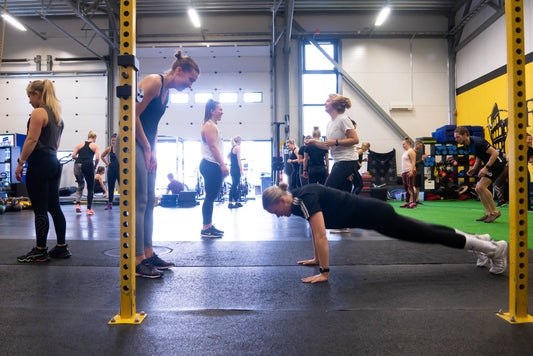 BLACKWEEK Hybrid harjoitusohjelma 17vkoa